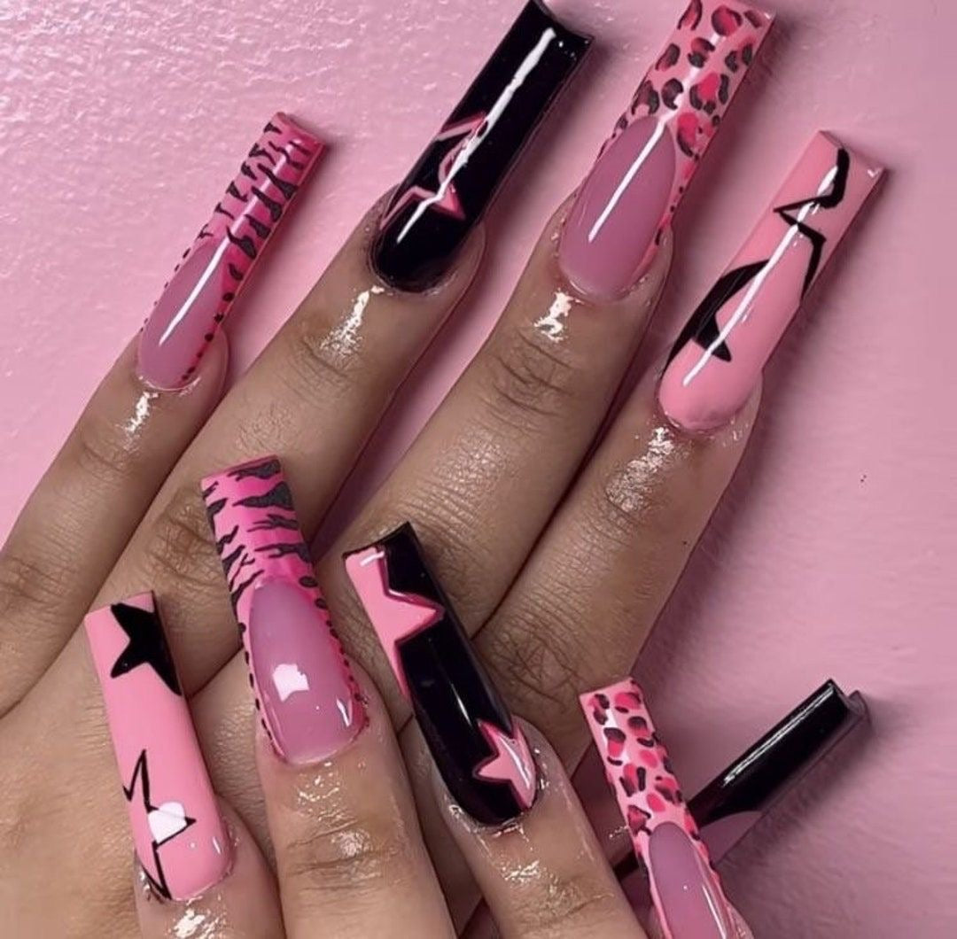 Cute Press On Nails Acrylic Pink Black Y2K Stars & Animal Print