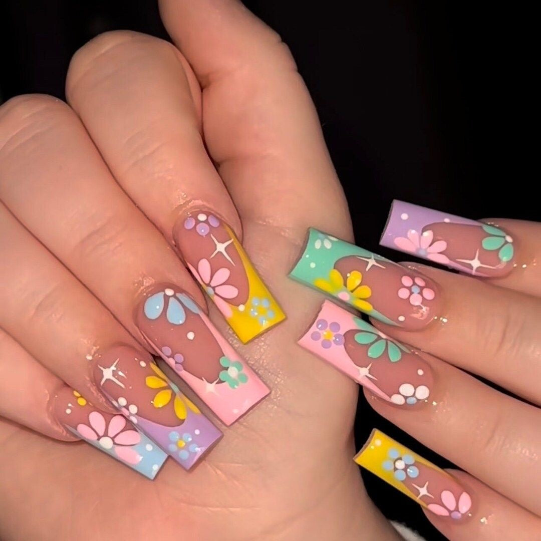 Luxury Press Ons Cute Pastel Acrylic Matte Flower Nails