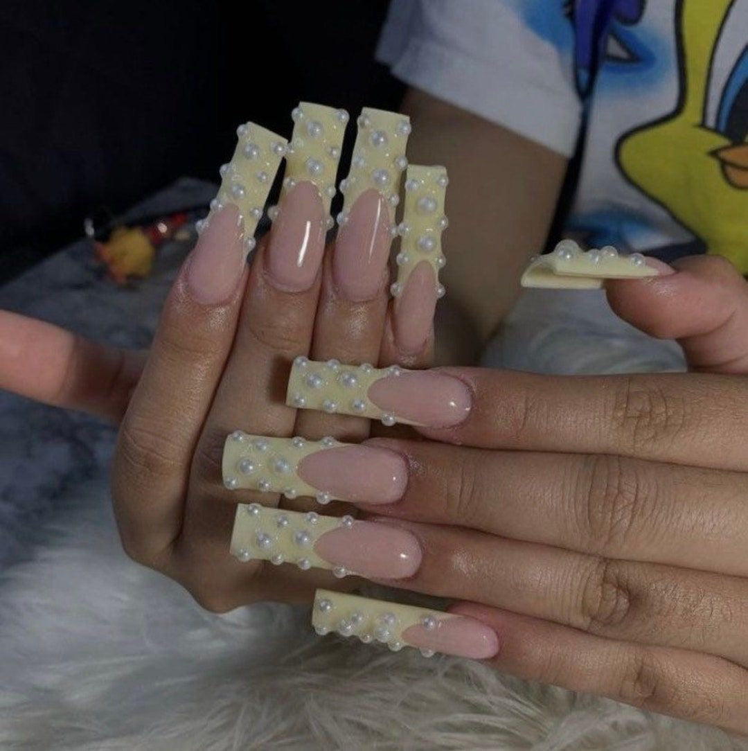 Y2K Acrylic Baddie Press On Nails Spring Pastel Yellow & Pearls