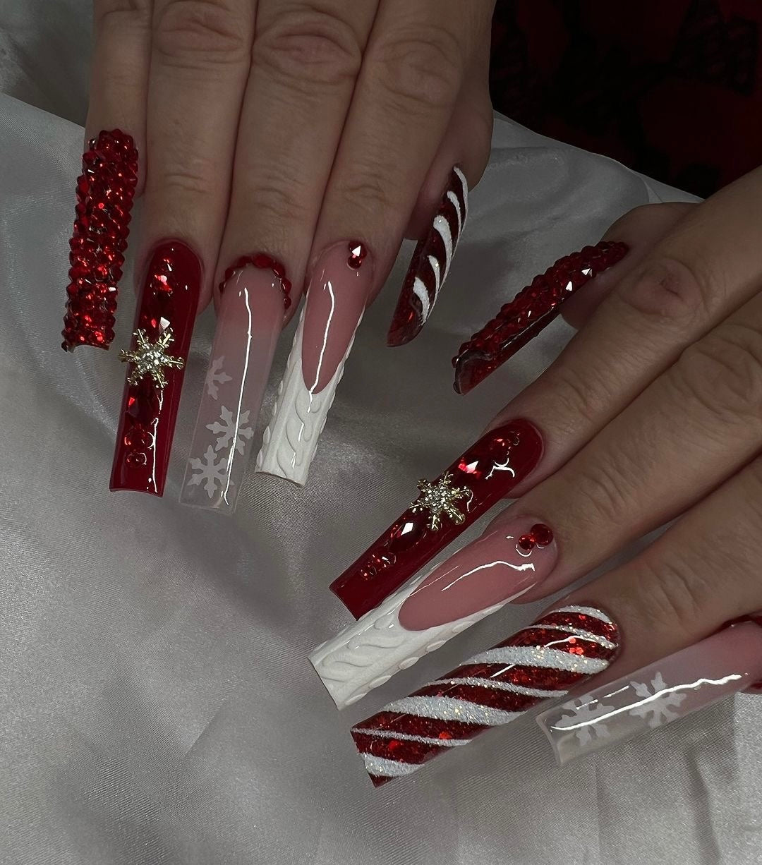 Acrylic Baddie Christmas Red & White Snowflakes & Sweater Press On Nails