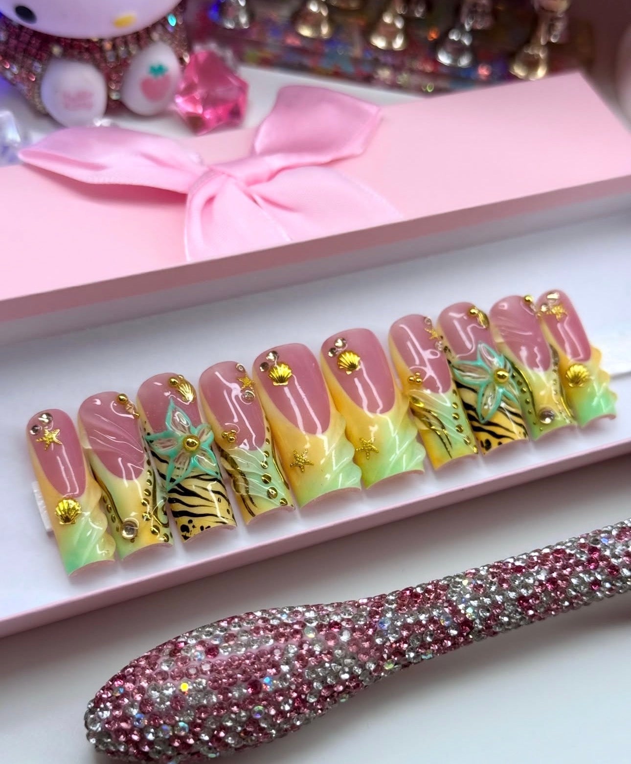 Acrylic Baddie French Tips Green & Yellow 3D Press Ons